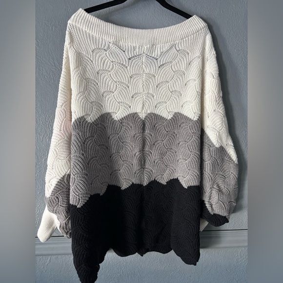 Andree by Unit | Tri color | knit | bat wing | sweater | 3x - Picture 6 of 9